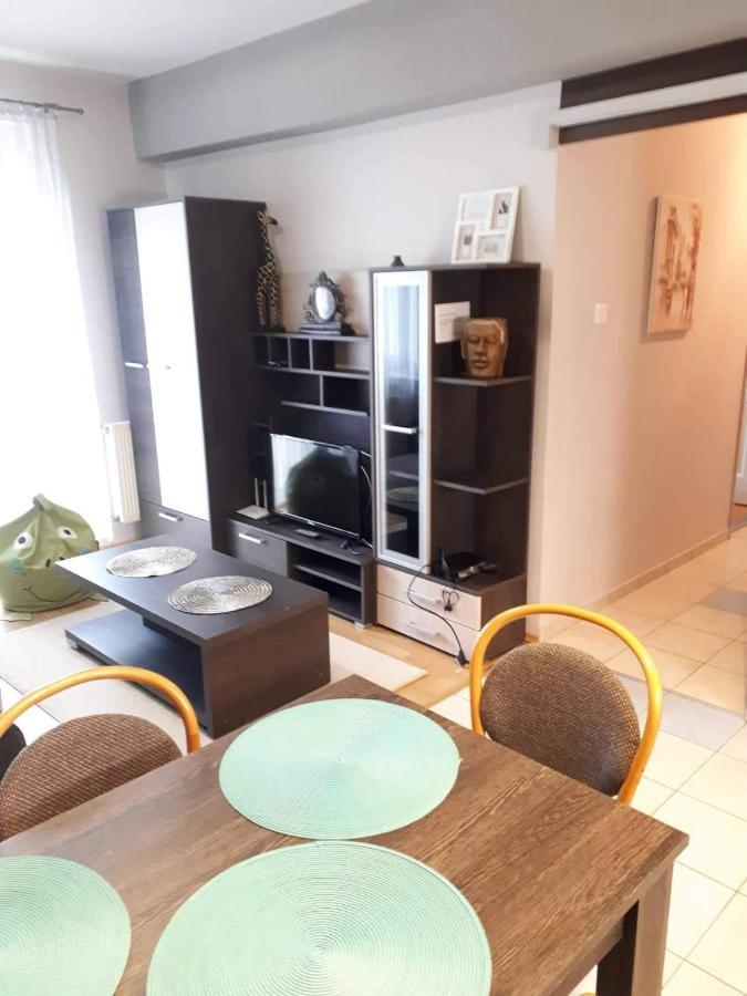 Zoeld Beka Apartmanok Koelcsey I Hajdúszoboszló Eksteriør billede