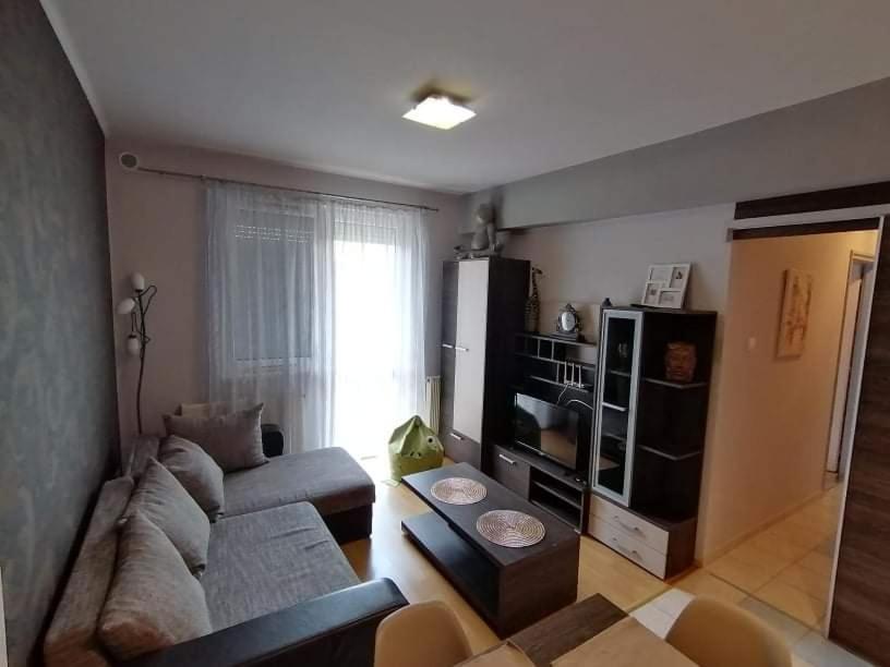Zoeld Beka Apartmanok Koelcsey I Hajdúszoboszló Eksteriør billede